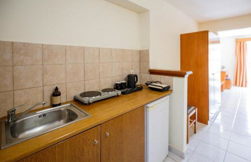 Vivian Hotel - Photo 51