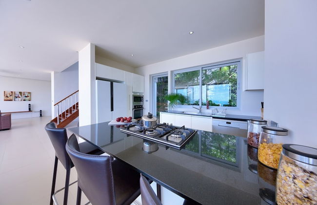 15 Bedroom Luxury Triple Sea View Villas - Photo 44