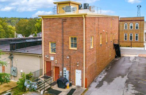 Moore on Main - Foto 15