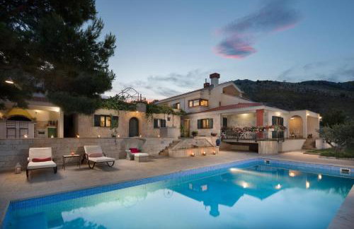 ISOLATED Five Star Luxury Villa With Private Pool - Foto 1