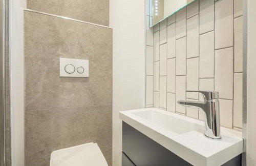 Modern 4-Bedroom Detached Home in Central Cambridge with Parking - Foto 10