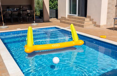 Villa Buroli with Pool, Sauna and Jacuzzi - Foto 10