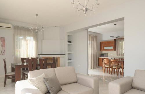 Christina Villas, Steps to Sandy Beach, By ThinkVilla - Photo 20