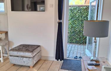 Spinnaker Barn, boutique, cute barn with hot tub - Foto 30