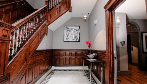 A Stylish Stay with a King Bed and Heated Floors #27 - Foto 5, Lobby or reception