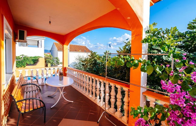 Beautiful Holiday Home in Maslenica Near Beach" - Foto 34