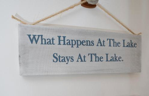 Experience lakeside luxury at Sunset Cove, a spacious 5-bedroom home - Foto 1