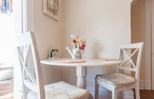 Large Space Great for Groups & Families - Foto 12