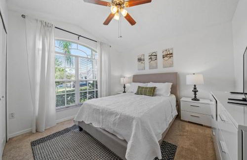 Stunning 4-bedroom Villa w/ Pool - Close to Disney Parks and Gulf Courses! - Photo 26