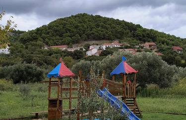 Mushroom house - Sleeps 4 - Pets Ok - Parking - Foto 13