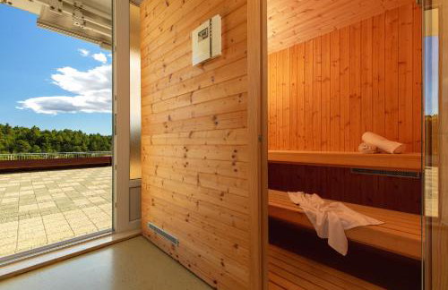 Luxury Villa Lovric with private heated pool, Jacuzzi, Sauna and private tavern - Foto 103