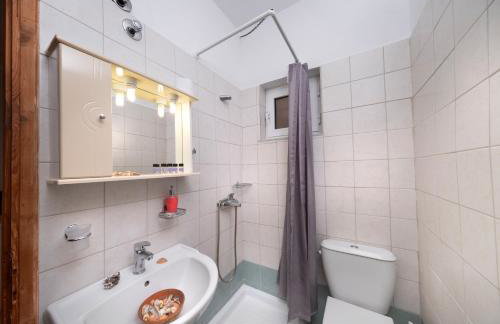 Vergonis Studios - Photo 60