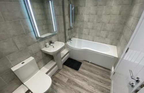 Edward Place Luxury Hot Tub Apartments - Foto 19