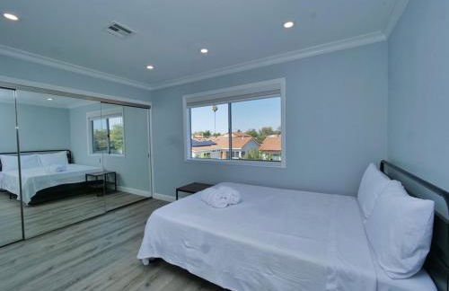 Renovated 5 Bd 3 Ba AC Private Deck Lawn - Foto 10