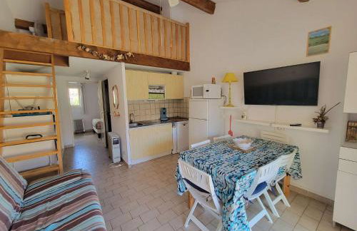 Maison de vacances, sejour cuisine climatisation, residence MAS DE LA PLAGE 1, terrasse Sud degagee 4 couchages Portiragnes LRMP77 - Foto 3