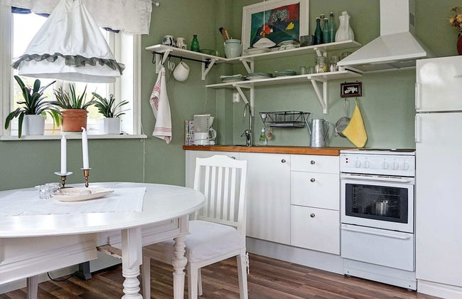 2 Person Holiday Home in Rimforsa - Foto 8