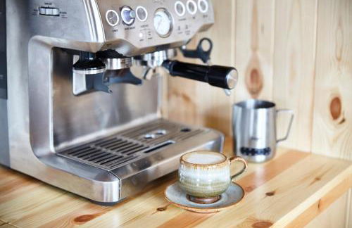 Aileen - Unique tiny house with wood fired roll top bath in heart of the Cairngorms - Foto 9