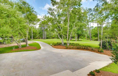 Waterfront Wolf Bay Home with Private Boathouse! - Foto 32