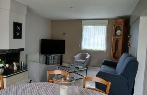 Peaceful Garden Retreat, Epiniac - Foto 2