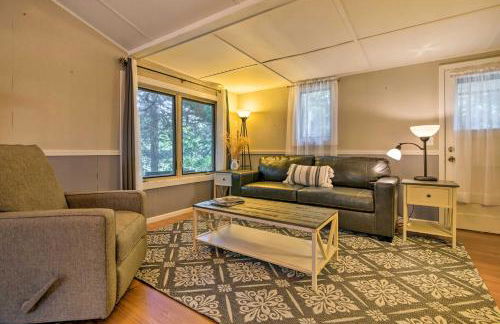 Plum Creek Retreat with Beach near Johnson Lake - Foto 11