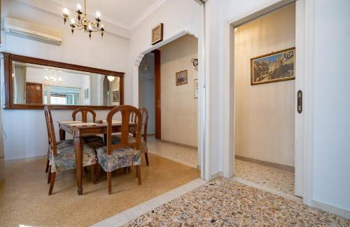 Retro 2-Bdrm House Near Metro in Heraklion by ΜΡS - Foto 18