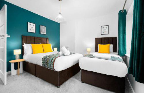 3 Bedroom House - Garden - Parking - Interior Designed - Netflix - Wifi - 52H - Foto 38