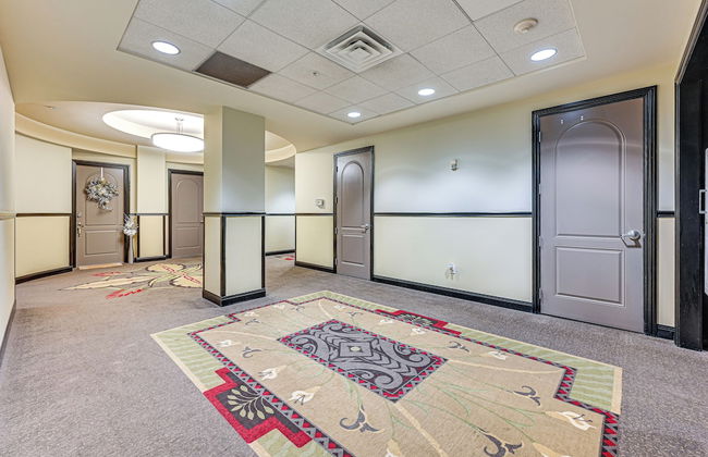 Heart of Dtwn Omaha: Historical Apt w/ Perks - Foto 20