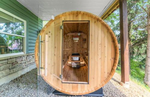 Gorgeous 5 Bdr with Hot Tub - Walk to Holi-Mont! - Foto 4