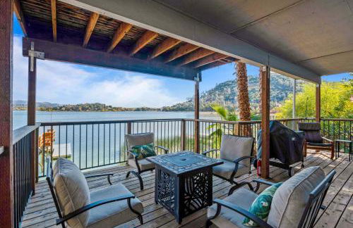 Lakefront, Private dock, ensuite-unit, King bed, Free EV charger, Boat Friendly - Foto 43