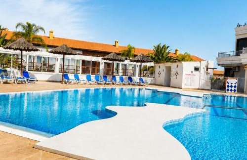 Soleggiato attico vista mare e piscina SC768 - Foto 43