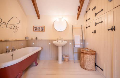 Charming Cottage near Dartmouth with Log Burner - Photo 19