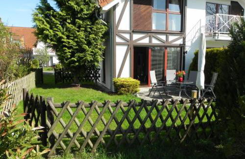 Ferienwohnung-Kapitaen-Hook-mit-Sonnenterrasse-Garten-zwischen-Strand-Wald-Wiese-auf-Ruegen - Foto 20