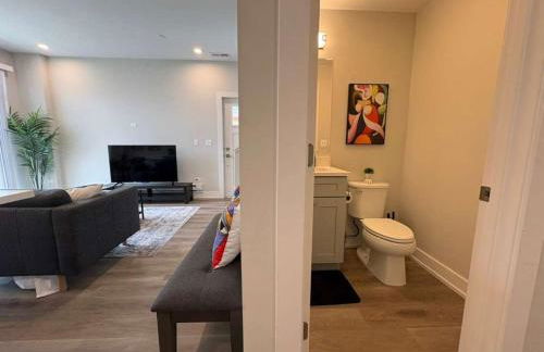 4BR Townhouse with Lake View & Parking - Sleeps 10 - WV rep 3 - Foto 40