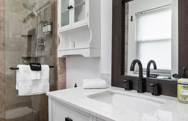 Hometown Hideaway - 4BR 2 5BA Pool Game Room - Foto 31