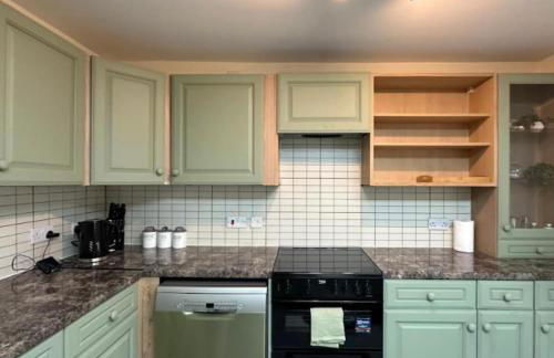 2br-sleeps6-parking-petsok-balcony-countryside - Foto 18