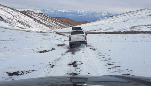 Crossing the landscapes of Tontal in a jeep