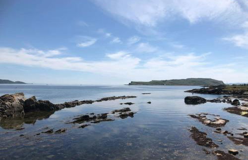Millport Beach Apartment, Crichton St, sea views - Photo 11