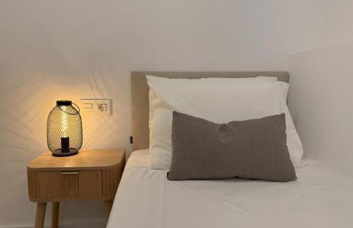 NEW - Old Town Modern Apartment Close to Beach - Photo 18