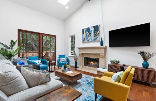 Gorgeous Santa Cruz Villa - Modern Beachside Paradise with NEW Hot Tub & Fast Wi-Fi - Foto 1