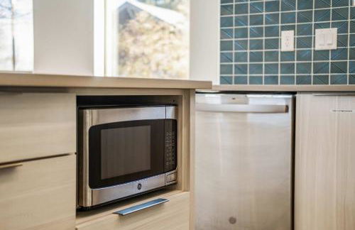 Timber & Tin D 2Bed 2Bath w Pool & Rooftop Deck - Foto 31