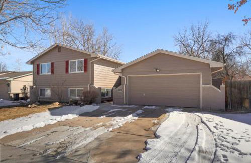 Serene 4-Bedroom Getaway in Arvada! Pet-friendly! - Foto 32