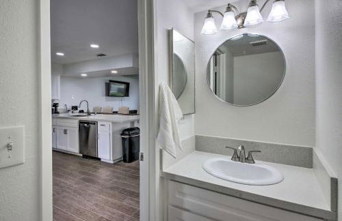 Central Bakersfield Townhome with Private Patio - Foto 12