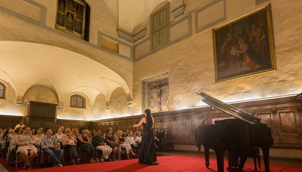Lors du concert dans l'église de Santa Monaca