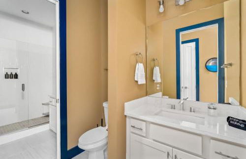 Chic Oasis 2 miles from DT - Pool table - B-Dashy - Foto 35