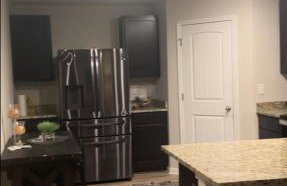 Exquisite 5 Bedroom Near Airport - Foto 8