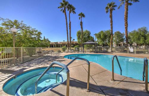 Cathedral City Home with Private Pool - Near Golf - Foto 32
