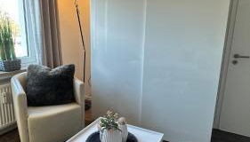 HARMONY "2" stylishes 2 Zimmer Apartment 1 OG Balkon Garten Parkplatz - Foto 2, wardrobe