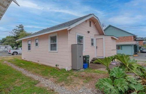 #StayInMyDistrict Coos Bay Primrose Cottage - Foto 49