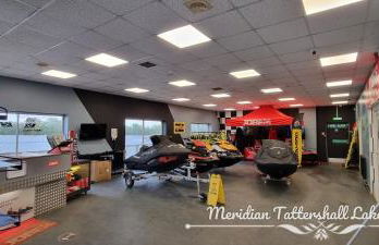 Elite Retreats 4U Lakeside Hot Tub Log Cabin with the fishing peg at Tattershall Lakes Park - Foto 65