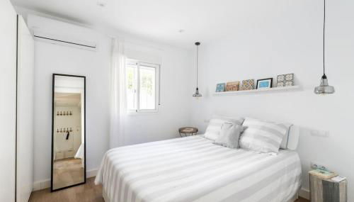 Apartamento moderno en Triana 2 dormitorios y aire acondicionado - Foto 5, wardrobe